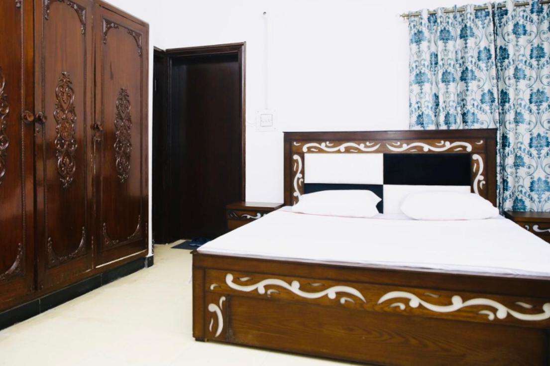 Lux Lounge Guest House Islamabad Zewnętrze zdjęcie