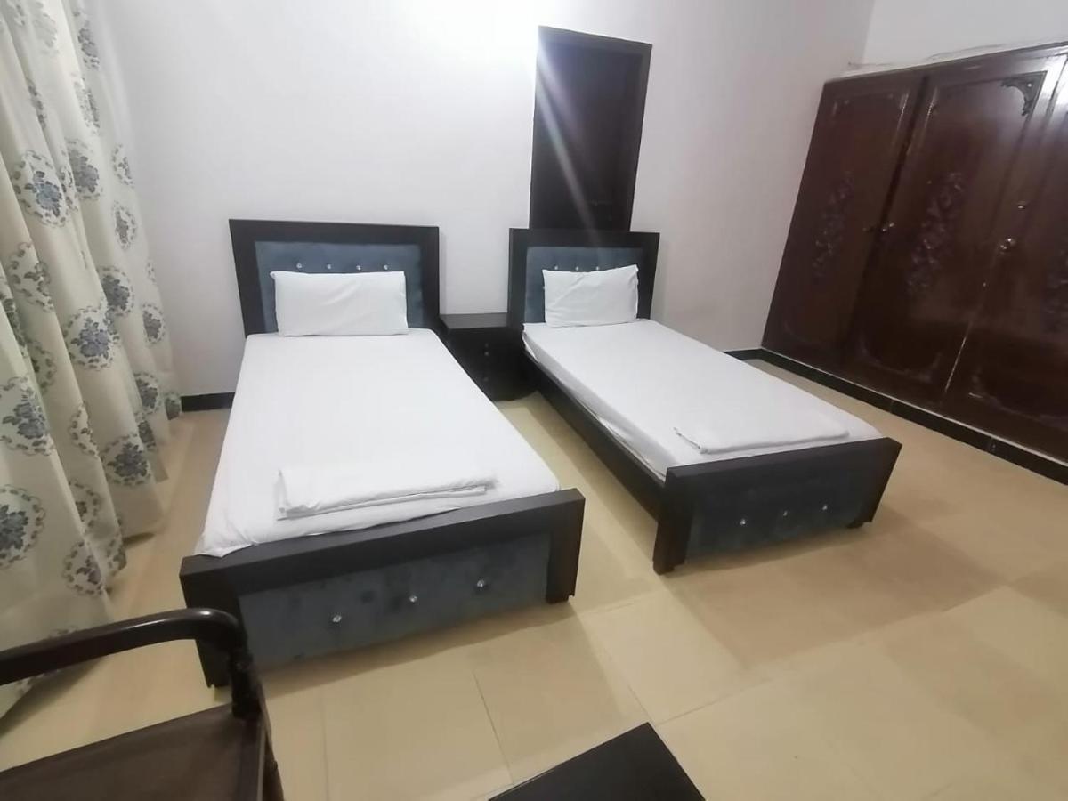 Lux Lounge Guest House Islamabad Zewnętrze zdjęcie